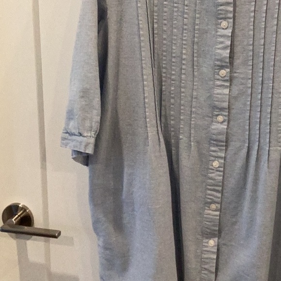 Pale Blue Linen Blend 3/4 sleeve Tunic Top - Picture 3 of 9